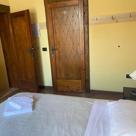 Vallelunga Guest house *